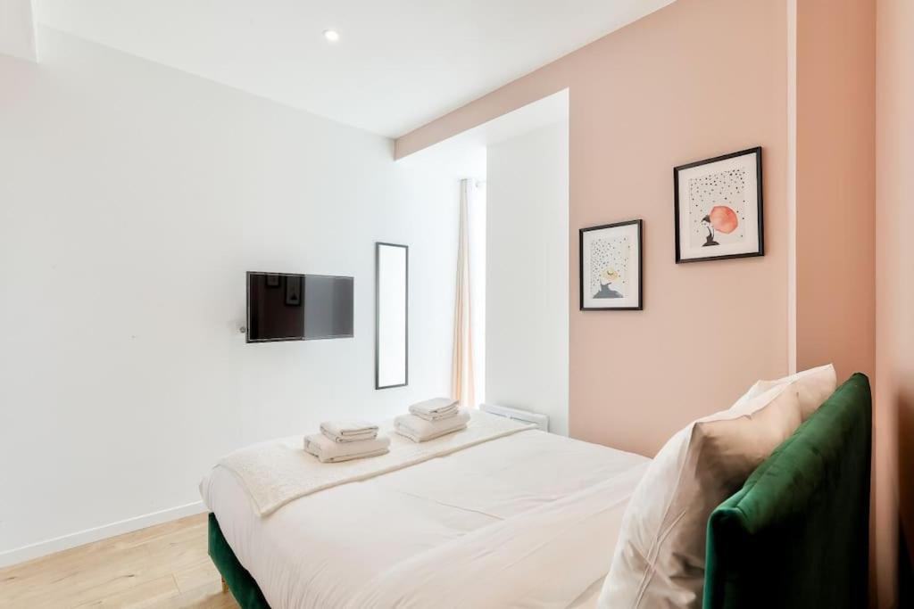 Charme Parisien 6 Personnes, 2 Chambres, 19eme