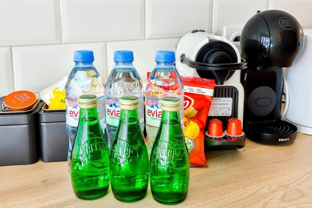 Charme Parisien 6 Personnes, 2 Chambres, 19eme Appartement Parijs